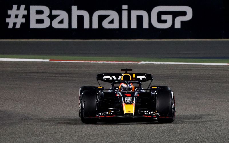 &copy; Reuters. ماكس فرستابن سائق رد بول في سباق فورمولا 1 بجائزة البحرين الكبرى في حلبة البحرين الدولية يوم الأحد. تصوير: نير إلياس - رويترز.