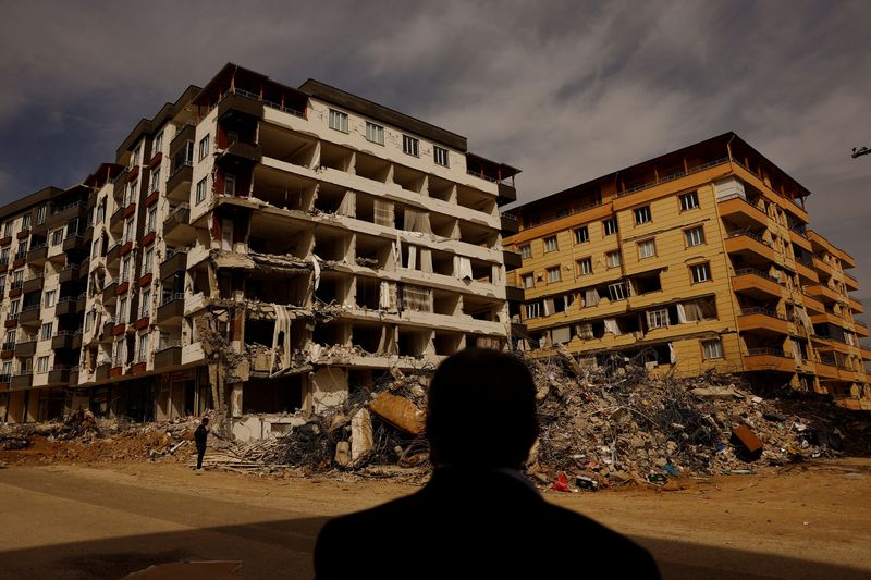 &copy; Reuters. Edifícios danificados após terremoto em Nurdagi, Turquia
05/03/2023
REUTERS/Susana Vera