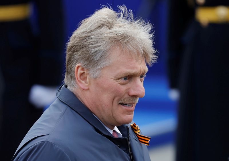 &copy; Reuters. FILE PHOTO-Kremlin spokesman Dmitry Peskov attends a military parade on Victory Day, which marks the 77th anniversary of the victory over Nazi Germany in World War Two, in Red Square in central Moscow, Russia May 9, 2022. REUTERS/Maxim Shemetov