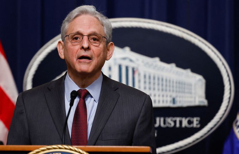 © Reuters. U.S. Attorney General Merrick Garland announces a U.S. Justice Department lawsuit to stop JetBlue Airways from purchasing Spirit Airlines, during a news conference at the Department of  Justice in Washington, U.S., March 7, 2023. REUTERS/Evelyn Hockstein