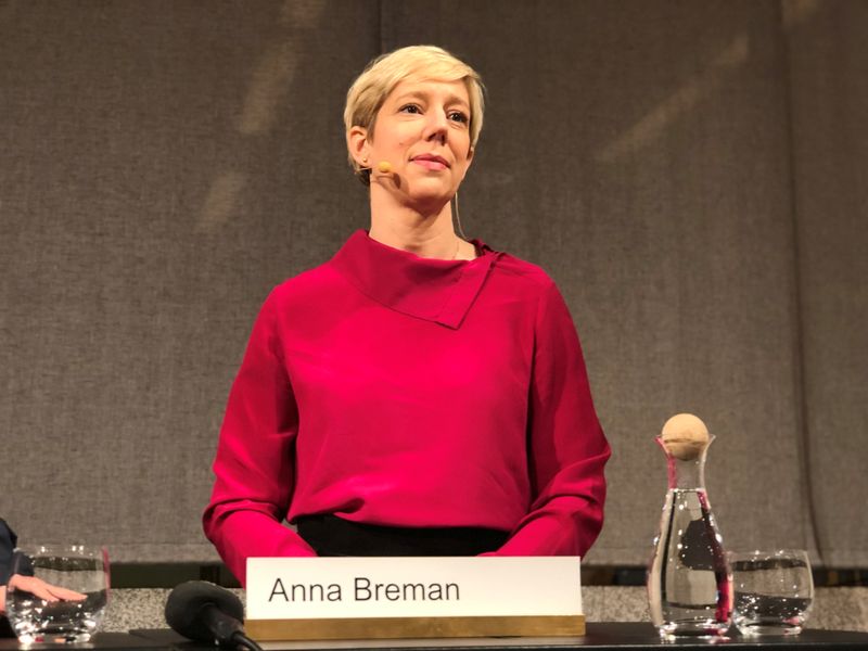 &copy; Reuters. La governatrice della banca centrale svedese Anna Breman partecipa a una conferenza stampa a Stoccolma, Svezia, 8 novembre 2019. REUTERS/Johan Ahlander