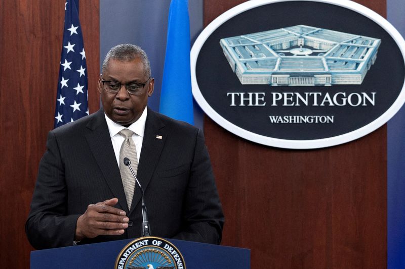 &copy; Reuters. FILE PHOTO: U.S. Defense Secretary Lloyd Austin speaks during a news briefing after participating a virtual Ukraine Defense Contact Group meeting at the Pentagon in Arlington, Virginia, U.S., November 16, 2022. REUTERS/Tom Brenner