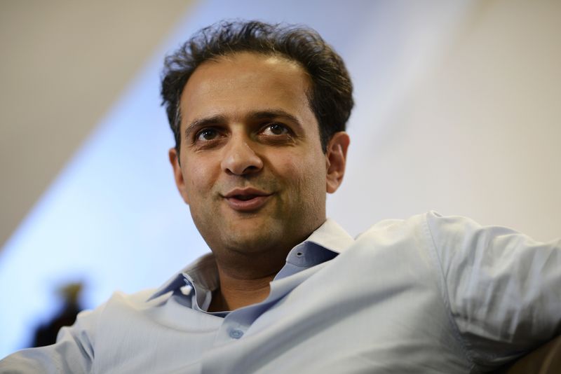 &copy; Reuters. Rishi Khosla, co-founder and Chief Executive Officer of OakNorth Bank chats during an interview with Reuters at his office in central London, Britain October 20, 2016. Picture taken October 20, 2016.  REUTERS/Dylan Martinez