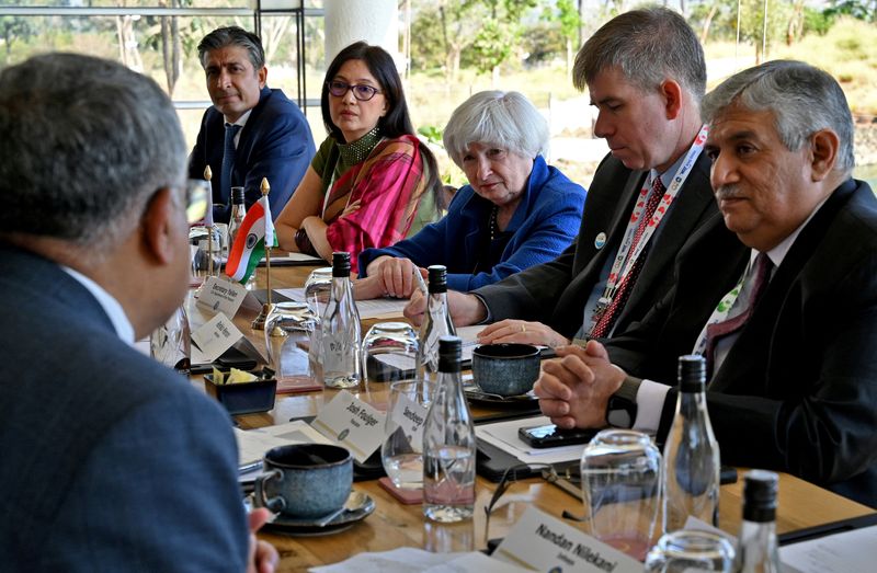 &copy; Reuters. Secretária do Tesouro dos EUA, Janet Yellen, participa de reunião de lideranças da área de tecnologia da Índia, em Bengaluru, Índia
25/02/2023
REUTERS/Samuel Rajkumar