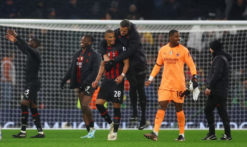 &copy; Reuters. Jogadores do Milan comemoram classificação para as quartas de final
08/03/2023
Action Images via Reuters/Paul Childs