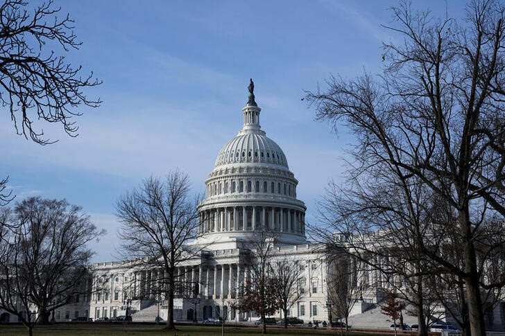 © Reuters. The U.S. Capitol building is seen early on the day of U.S. President Joe Biden's State of the Union Address to a joint session of Congress on Capitol Hill in Washington, U.S., February 7, 2023. REUTERS/Elizabeth Frantz