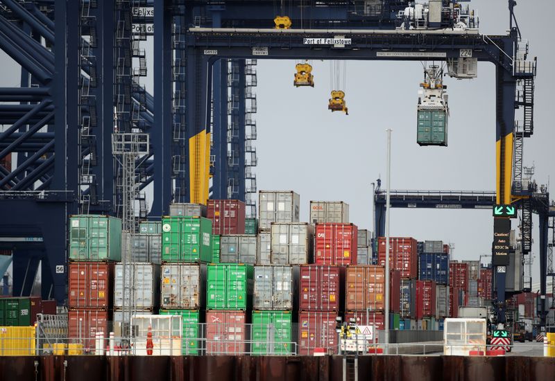 © Reuters. Containers are stacked at the Port of Felixstowe, Britain, January 28, 2021. Picture taken January 28, 2021.  REUTERS/Peter Cziborra