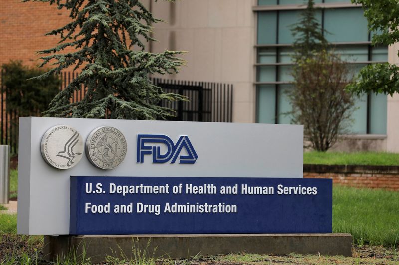 &copy; Reuters. FILE PHOTO: Signage is seen outside of the Food and Drug Administration (FDA) headquarters in White Oak, Maryland, U.S., August 29, 2020. REUTERS/Andrew Kelly/