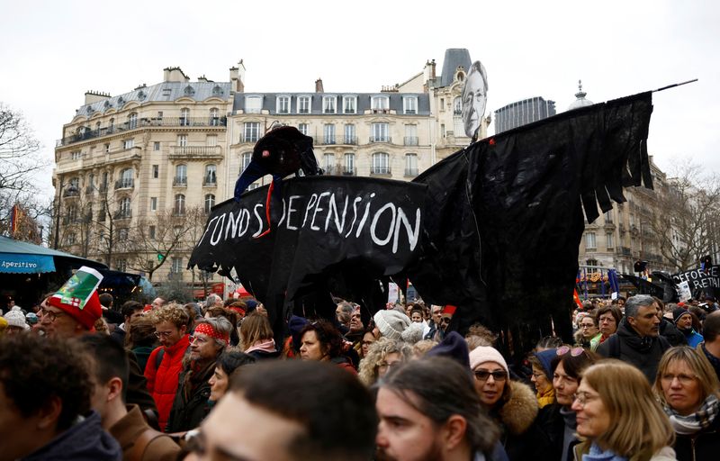 &copy; Reuters. Manifestation contre le projet de réforme des retraites du gouvernement français à Paris, dans le cadre de la sixième journée de grève nationale et de manifestations, en France, le 7 mars 2023. /REUTERS/Sarah Meyssonnier