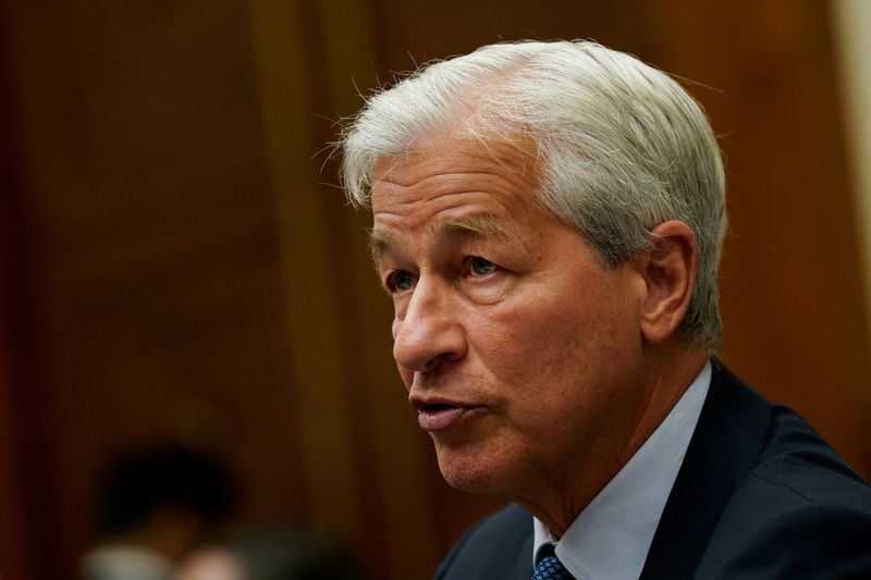 &copy; Reuters. FILE PHOTO: JPMorgan Chase & Co President and CEO Jamie Dimon testifies during a U.S. House Financial Services Committee hearing titled “Holding Megabanks Accountable: Oversight of America’s Largest Consumer Facing Banks” on Capitol Hill in Washingt