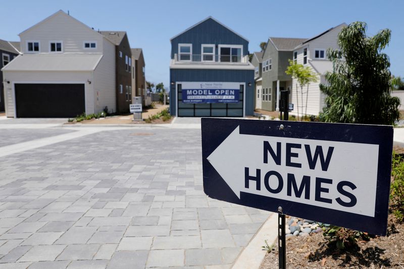 &copy; Reuters. FILE PHOTO: Newly constructed single-family homes are shown for sale in Encinitas, California, U.S., July 31, 2019.   REUTERS/Mike Blake/File Photo/File Photo