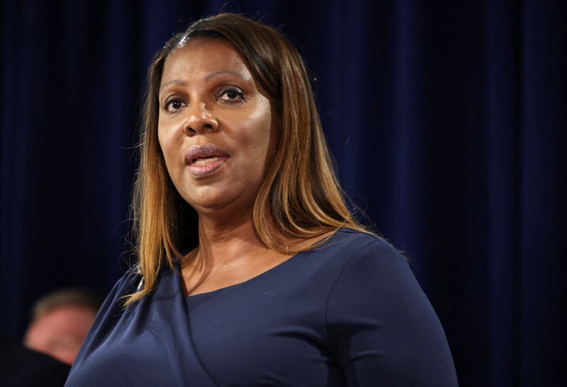 &copy; Reuters. FILE PHOTO: New York State Attorney General Letitia James speaks at a news conference after former U.S. President Donald Trump's White House chief strategist Steve Bannon arrived to surrender, in New York, U.S., September 8, 2022. REUTERS/Caitlin Ochs