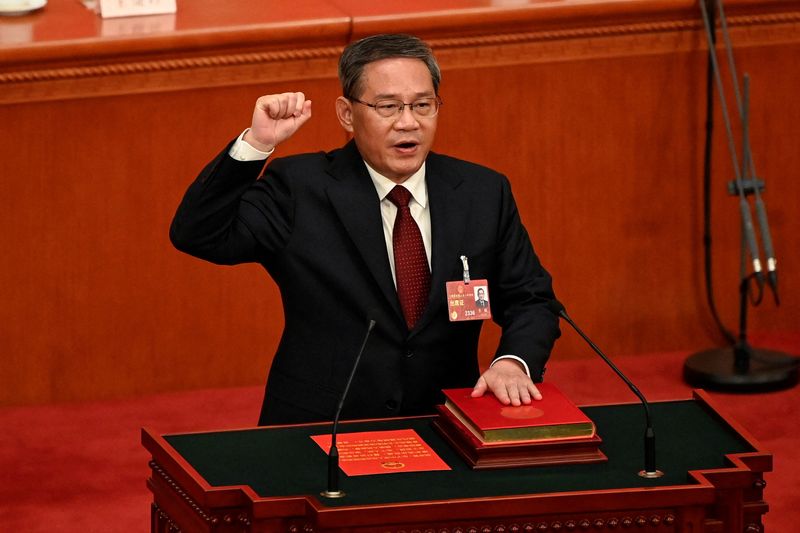 &copy; Reuters. Recém-eleito primeiro-ministro chinês, Li Qiang, toma posse após sessão plenária do Congresso Nacional do Povo, no Grande Salão do Povo, em Pequim, China
11/03/2023
GREG BAKER/Pool vía REUTERS