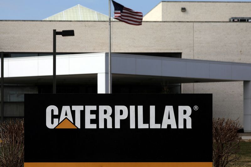 Caterpillar union workers vote in favor of six-year labor agreement