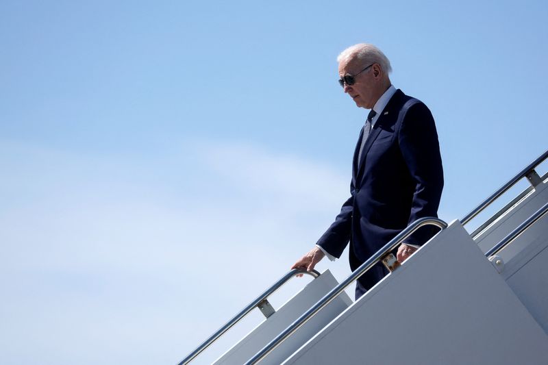 Biden expects chance to speak to Xi after China's congress -Sullivan