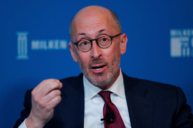 © Reuters. FILE PHOTO: Timothy Mayopoulos President and CEO of Fannie Mae speaks at the Milken Institute 21st Global Conference in Beverly Hills, California, U.S., May 1, 2018. REUTERS/Mike Blake