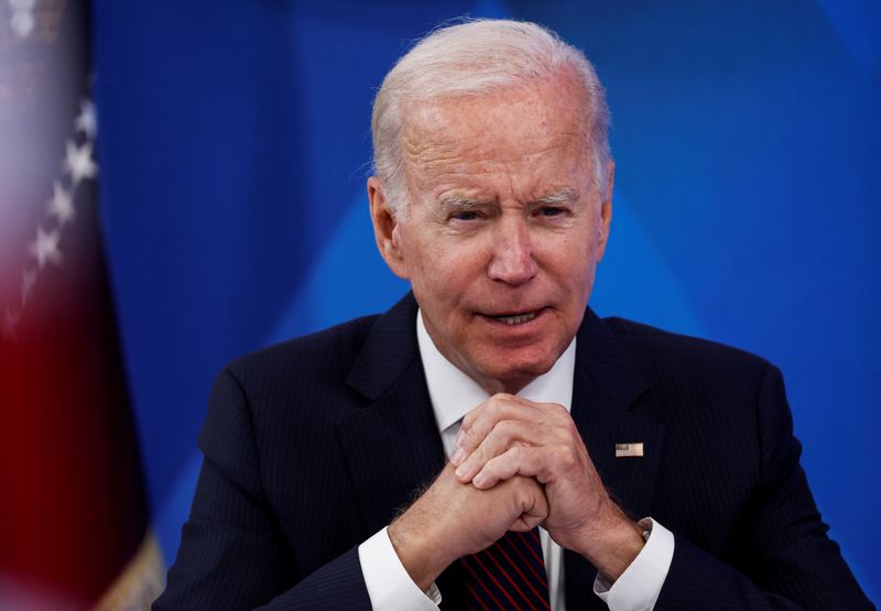 &copy; Reuters. FILE PHOTO: U.S. President Joe Biden speaks about the Friday jobs report and the U.S. economy as he delivers remarks at an "American Rescue Plan challenge event" in the Eisenhower Executive Office Building at the White House in Washington, U.S., September