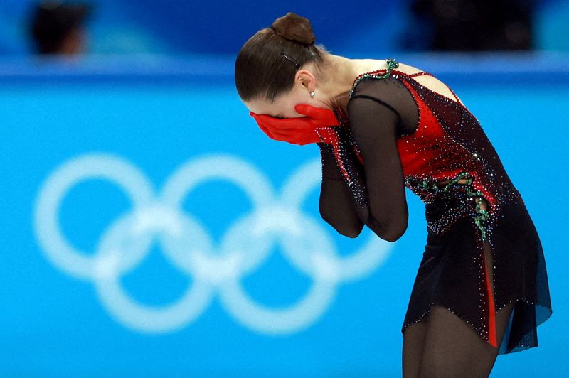 &copy; Reuters. FILE PHOTO: 2022 Beijing Olympics - Figure Skating - Women Single Skating - Free Skating - Capital Indoor Stadium, Beijing, China - February 17, 2022. Kamila Valieva of the Russian Olympic Committee reacts after her performance.       REUTERS/Eloisa Lopez