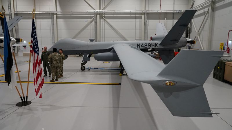 © Reuters. FILE PHOTO: A U.S. Air Force MQ-9 Reaper drone sits in a hanger at Amari Air Base, Estonia, July 1, 2020.  U.S. unmanned aircraft are deployed in Estonia to support NATO's intelligence gathering missions in the Baltics. REUTERS/Janis Laizans/File Photo