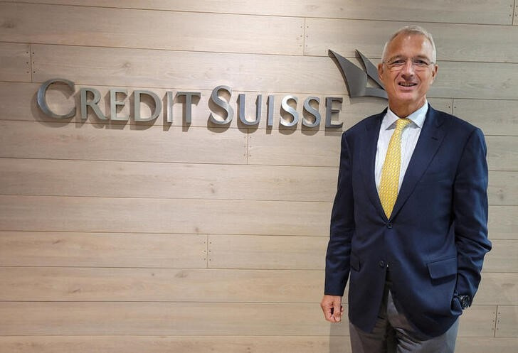 &copy; Reuters. FOTO DE ARCHIVO. Axel Lehmann, presidente del banco suizo Credit Suisse, posa para una fotografía en la oficina del prestamista en Singapur, el 30 de agosto de 2022. REUTERS/Anshuman Daga