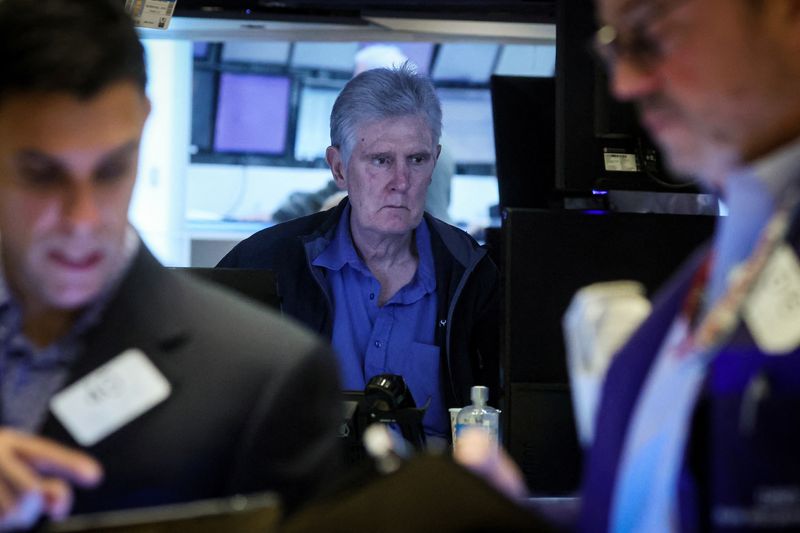 &copy; Reuters. Des traders à la Bourse de New York aux États-Unis. /Photo prise le 14 mars 2023/REUTERS/Brendan McDermid