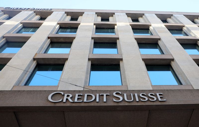 &copy; Reuters. FILE PHOTO: A logo is pictured on the Credit Suisse bank in Geneva, Switzerland, March 15, 2023. REUTERS/Denis Balibouse