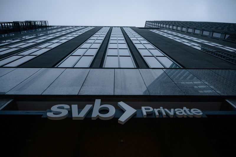 After SVB collapse, rating agencies back banks to cope with rate pressures