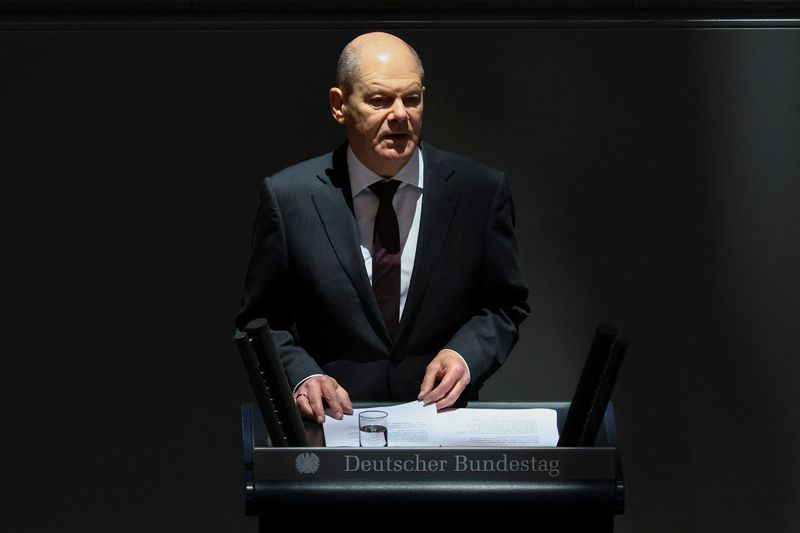 Germany's Scholz sees no threat of new financial crisis - Handelsblatt