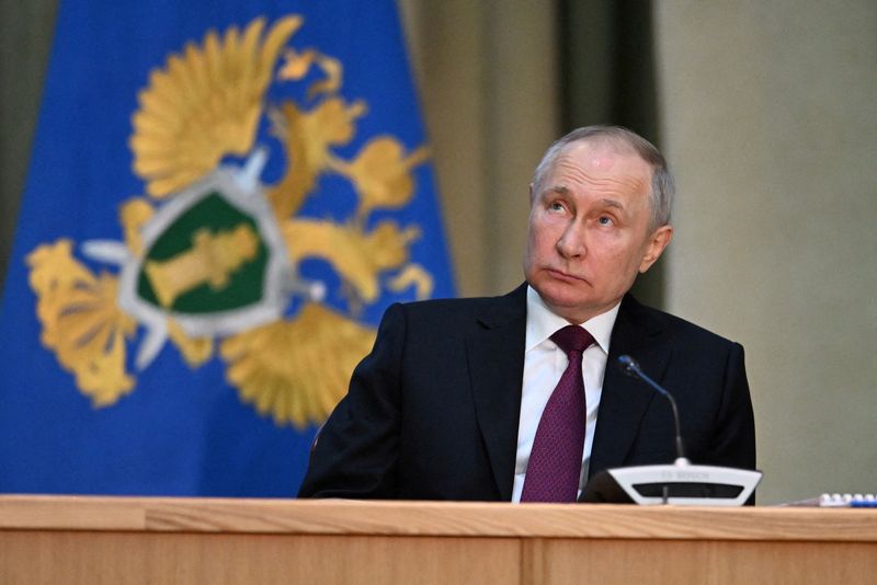 &copy; Reuters. Il presidente russo Vladimir Putin durante un meeting a Mosca. Sputnik/Pavel Bednyakov/Pool via REUTERS/