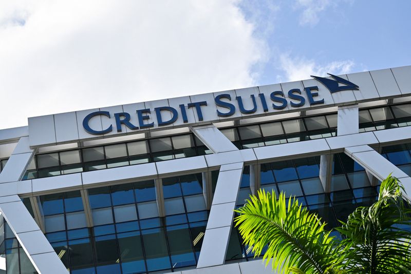 © Reuters. A view of the Credit Suisse office in Singapore March 16, 2023. REUTERS/Caroline Chia