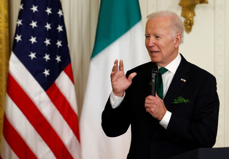 &copy; Reuters. U.S. President Joe Biden speaks as he hosts H.E. Leo Varadkar, Taoiseach of Ireland, for a Shamrock presentation and reception in the East Room of the White House in Washington, U.S., March 17, 2023. REUTERS/Evelyn Hockstein