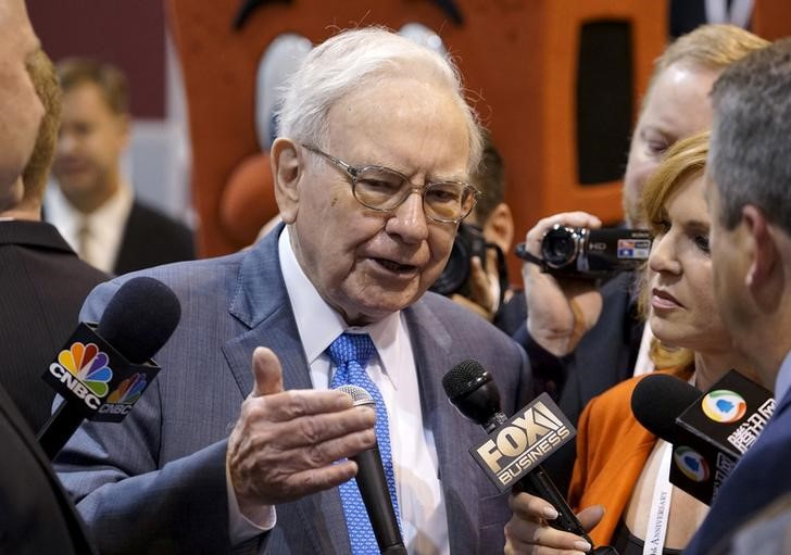 Warren Buffett habla con funcionarios del gobierno de EEUU sobre la crisis bancaria: fuente