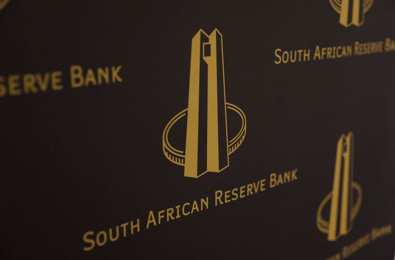 &copy; Reuters. FILE PHOTO: The logo of South Africa's central reserve bank is seen during the delivery of a keynote address by South Africa's central bank governor, Lesetja Kganyago, at the University of the Witwatersrand in Johannesburg, South Africa, November 1, 2022.