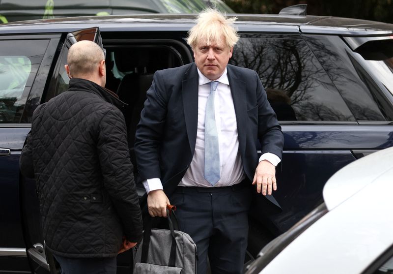 &copy; Reuters. Former British Prime Minister Boris Johnson arrives at a residence in London, Britain, March 3, 2023. REUTERS/Henry Nicholls/File Photo