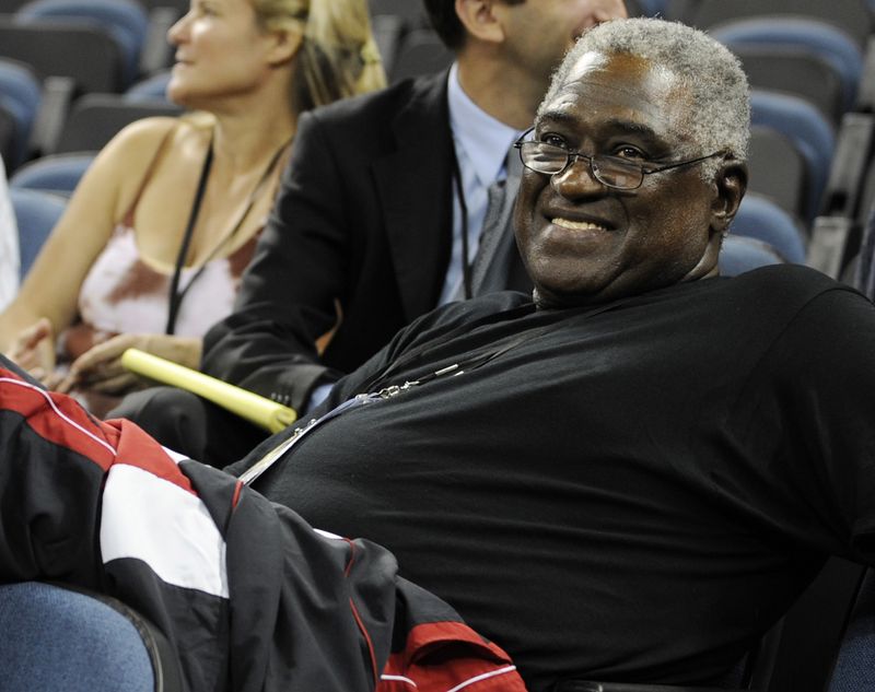 &copy; Reuters. FILE PHOTO: Former NBA star Willis Reed smiles during a U.S. basketball team training session for the Beijing Olympics at the Venetian Macao-Resort-Hotel in Macau July 30, 2008.  REUTERS/Victor Fraile (CHINA) (BEIJING OLYMPICS 2008 PREVIEW)