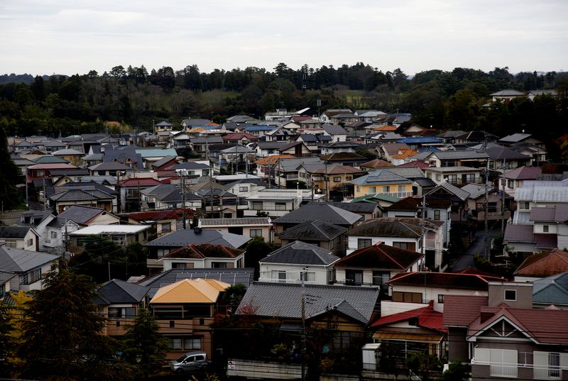 &copy; Reuters. FILE PHOTO: Houses are pictured in Sennari district in Sakura, Chiba Prefecture, Japan, November 7, 2018. REUTERS/Kim Kyung-Hoon