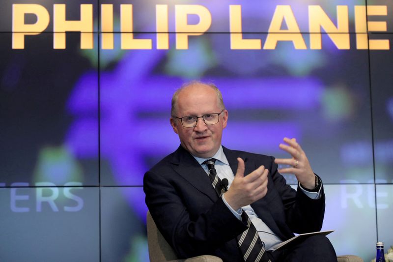 &copy; Reuters. Philip Lane, capo economista Bce, durante un evento Reuters Newsmaker a New York. REUTERS/Gary He/