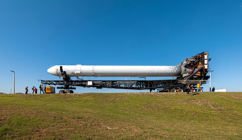 &copy; Reuters. FILE PHOTO: Relativity Space's 3D-printed rocket Terran 1 sits is rolled out to the launch pad at the Cape Canaveral Air Force Station in this December 7, 2022 photograph released ahead of its scheduled launch in Cape Canaveral, Florida, March 8, 2023. Tr