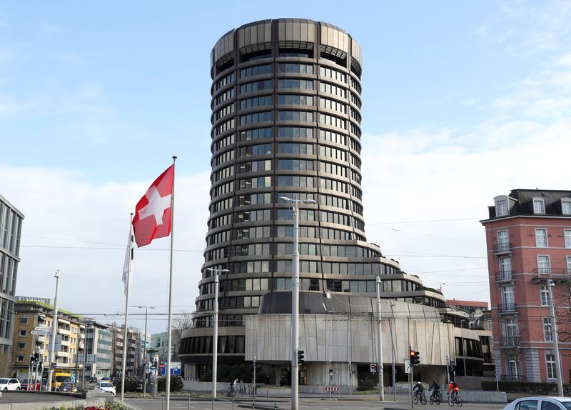 © Reuters. FILE PHOTO: The tower of the headquarters of the Bank for International Settlements (BIS) is seen in Basel, Switzerland March 18, 2021. REUTERS/Arnd Wiegmann