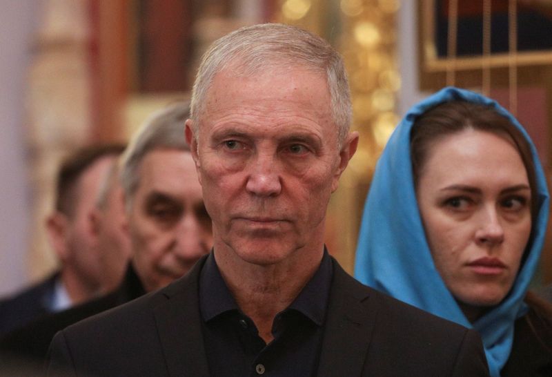 &copy; Reuters. FILE PHOTO: People, including Russian-installed leader of the Kherson region Vladimir Saldo, attend a memorial service for Kirill Stremousov, deputy head of the Russian-installed Kherson regional administration in Ukraine who reportedly died in a car cras