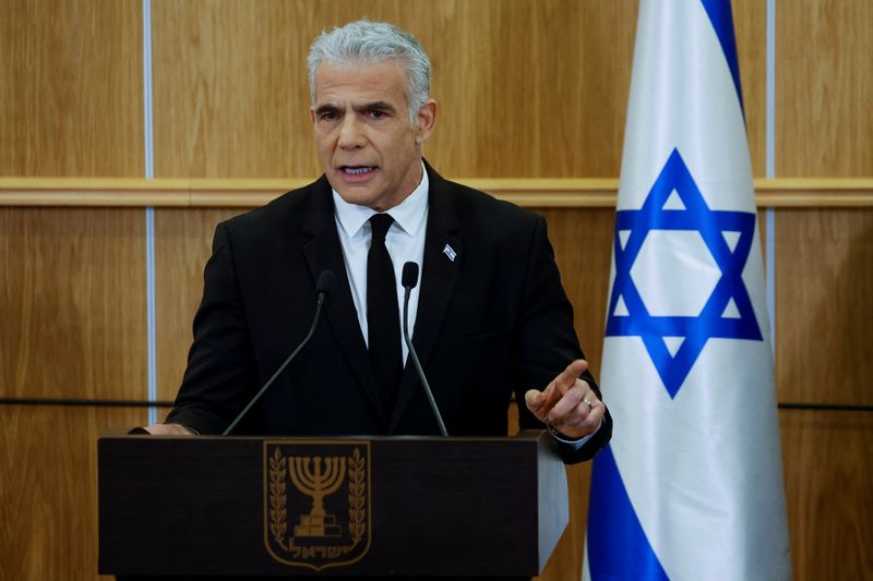 &copy; Reuters. زعيم المعارضة الإسرائيلية يائير لابيد في القدس يوم 13 فبراير شباط 2023. تصوير: عامير كوهين - رويترز.
