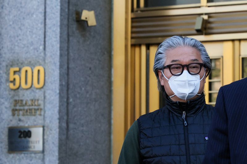 &copy; Reuters. FILE PHOTO: Sung Kook (Bill) Hwang, the founder and head of a private investment firm known as Archegos exits the Manhattan federal courthouse in New York City, U.S., April 27, 2022. REUTERS/Shannon Stapleton/File Photo