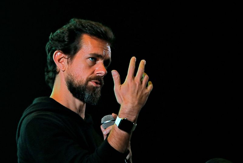 &copy; Reuters. FILE PHOTO: Jack Dorsey addresses students during a town hall at the Indian Institute of Technology (IIT) in New Delhi, India, November 12, 2018. REUTERS/Anushree Fadnavis