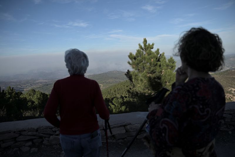 Des villageois évacués en Espagne après le départ d'un feu de forêt