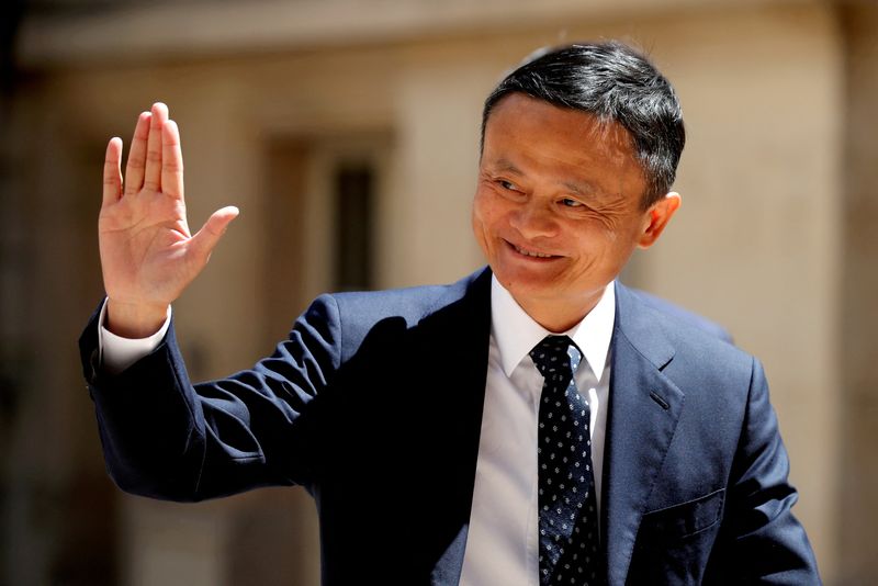 &copy; Reuters. FOTO DE ARCHIVO. Jack Ma, multimillonario fundador de Alibaba Group, llega a la una cumbre en París, Francia. 15 de mayo de 2019. REUTERS/Charles Platiau
