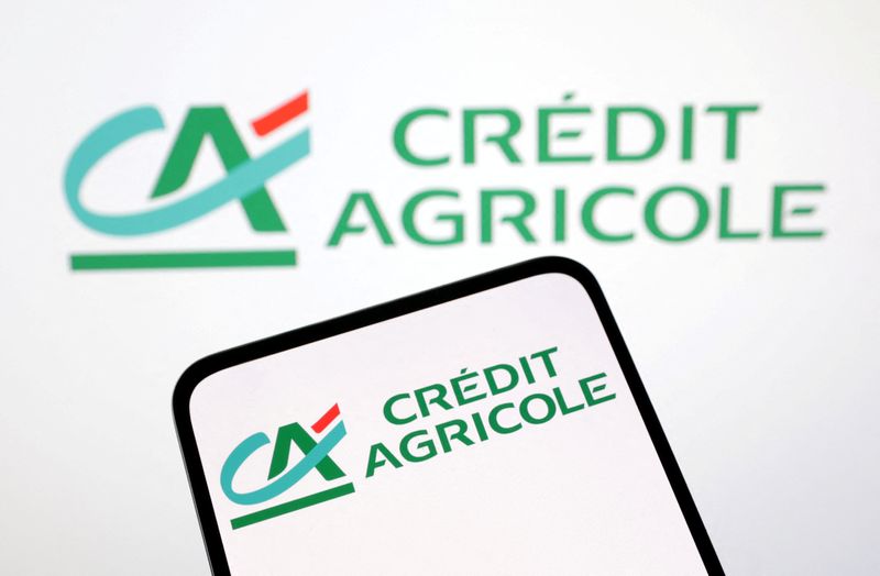 &copy; Reuters. Il logo di Credit Agricole Bank è visibile in questa illustrazione del 12 marzo 2023. REUTERS/Dado Ruvic/Illustration