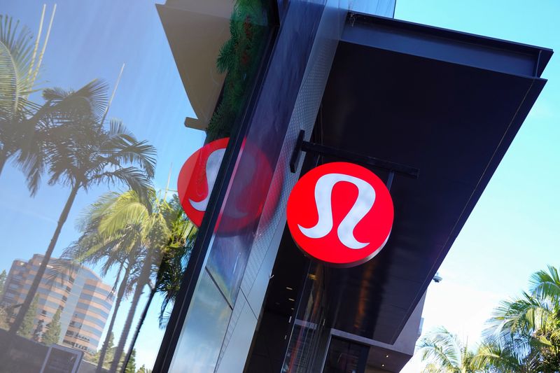 &copy; Reuters. FILE PHOTO: A Lululemon sign is seen at a shopping mall in San Diego, California, U.S., November, 23, 2022.  REUTERS/Mike Blake