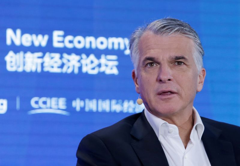 &copy; Reuters. FILE PHOTO: UBS CEO Sergio Ermotti attends the 2019 New Economy Forum in Beijing, China November 21, 2019. REUTERS/Jason Lee