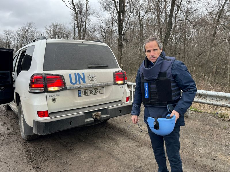 &copy; Reuters. International Atomic Energy Agency (IAEA) Director General Rafael Grossi is seen on his way to Zaporizhzhia Nuclear Power Plant, amid Russia's attack on Ukraine, in Zaporizhzhia region, Ukraine March 29, 2023. International Atomic Energy Agency (IAEA) Pre