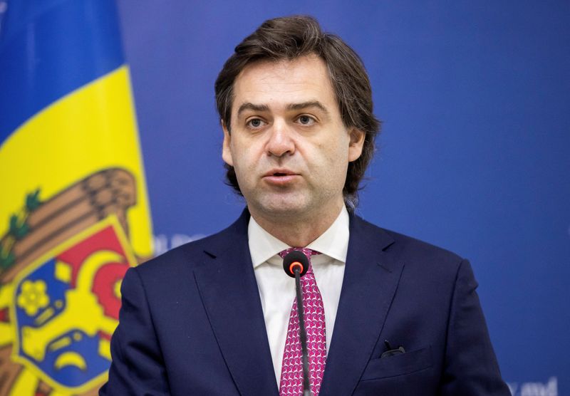 &copy; Reuters. FILE PHOTO:  Moldovan Foreign Minister Nicu Popescu speaks during a news conference following a meeting with British Foreign Secretary James Cleverly in Chisinau, Moldova, March 16, 2023. REUTERS/Stringer